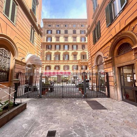 Ricettiva Risorgimento San Pietro E Musei Vaticani Roma Eksteriør bilde